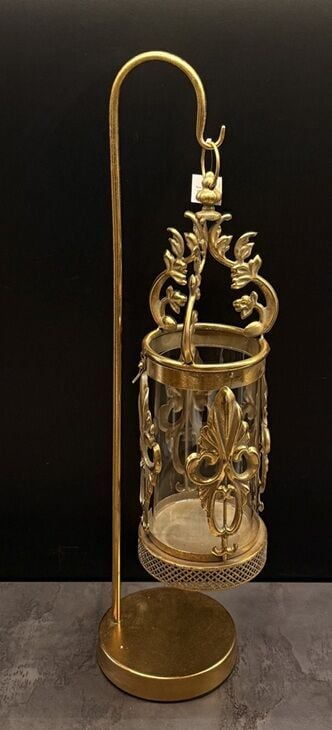 METAL AYAKLI SARKMA MUMLUK