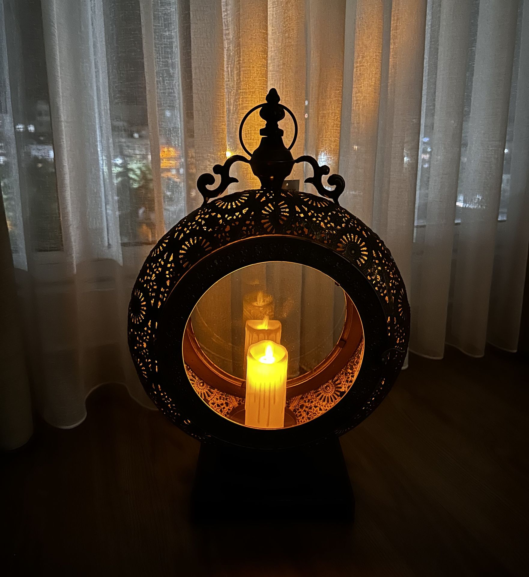 METAL DEKORATİF MUMLUK