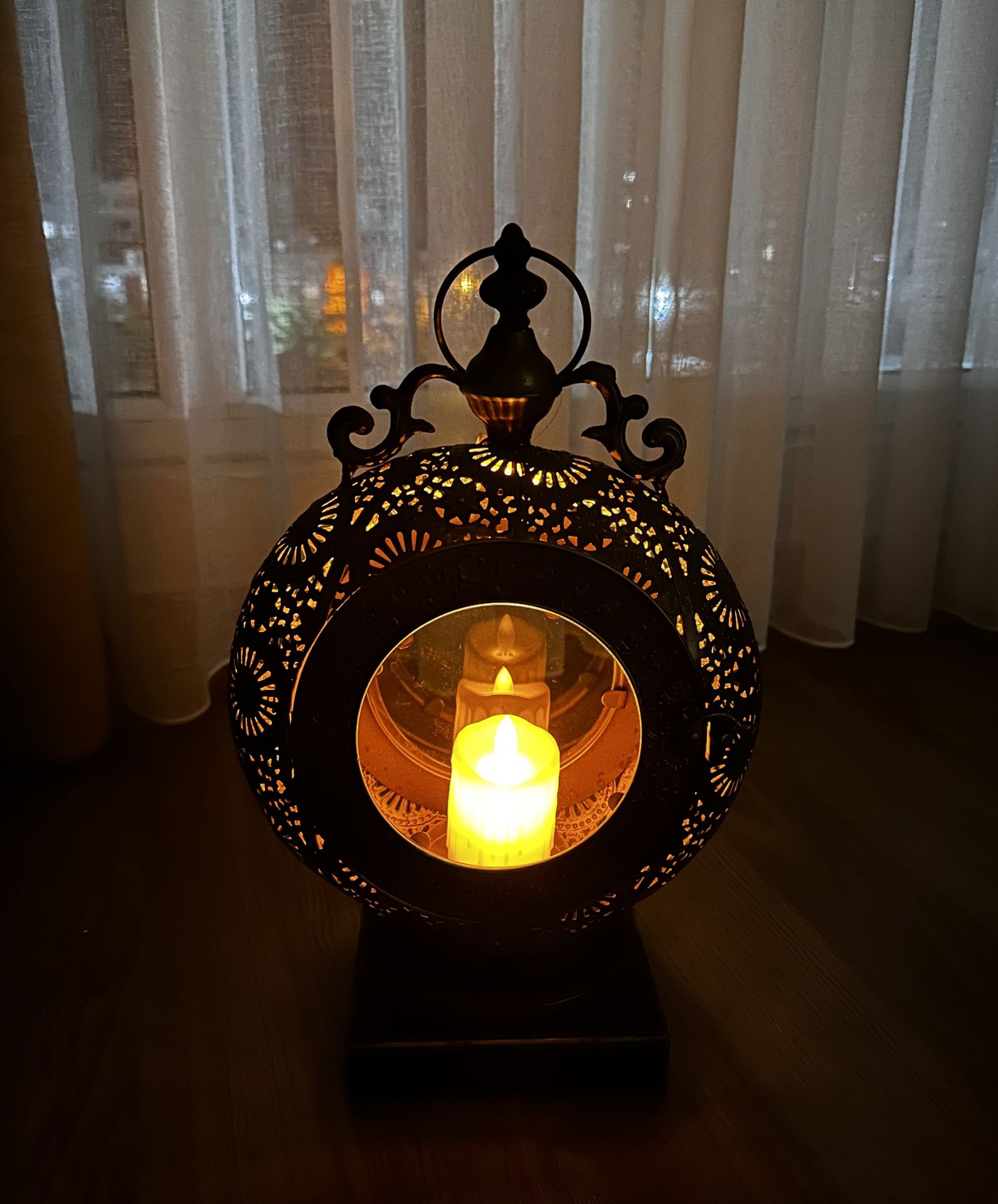 METAL DEKORATİF MUMLUK